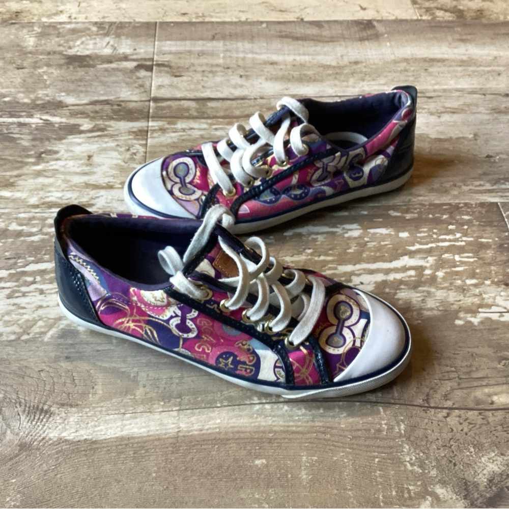 Women’s Purple Patterned Low-Top Casual Sneakers - Picture 3 of 8